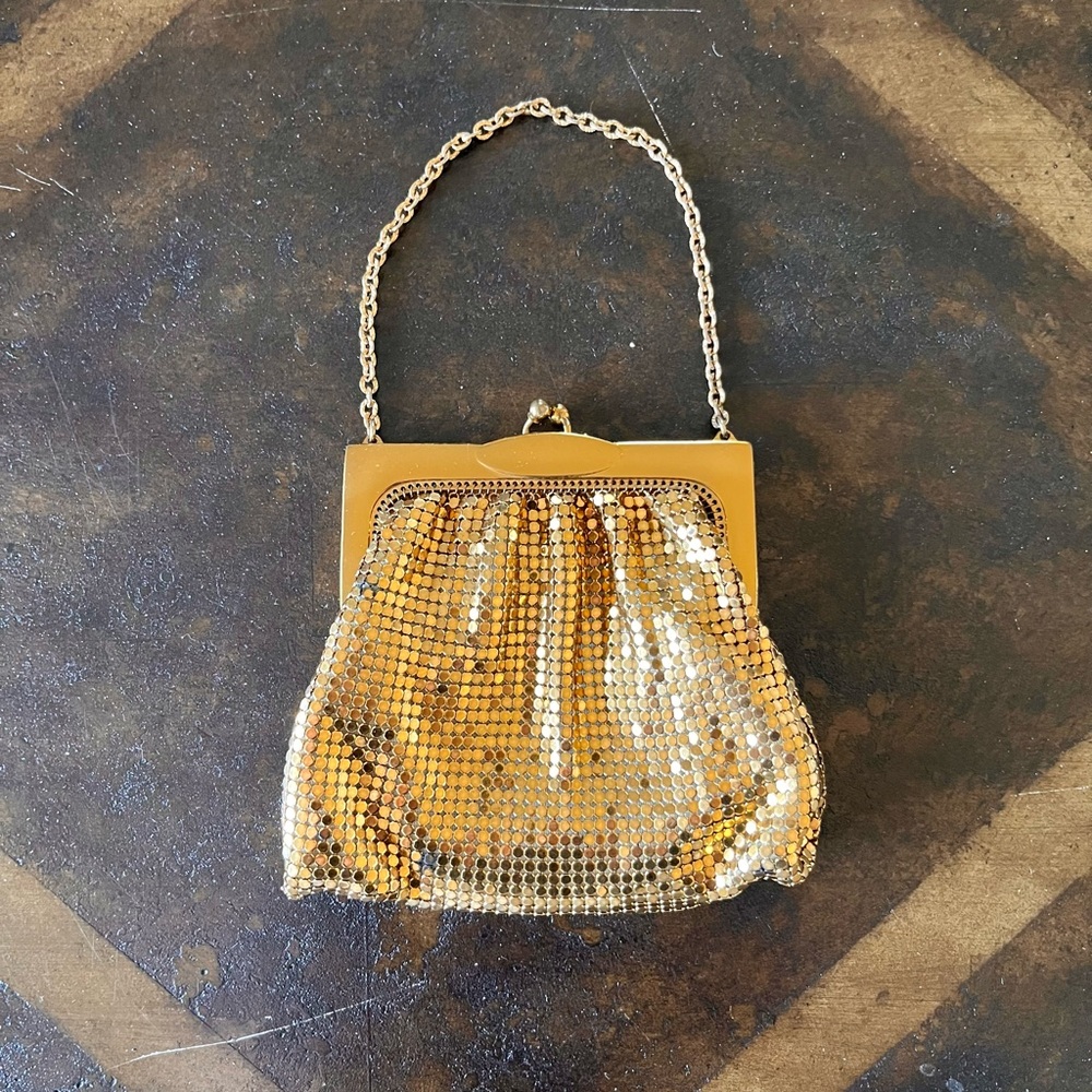 Whiting and Davis Mesh Gold Coin Purse with Original Box